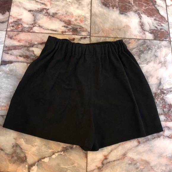 SOLD Aritzia Wilfred Welles High Waist Shorts XS - Picture 3 of 8